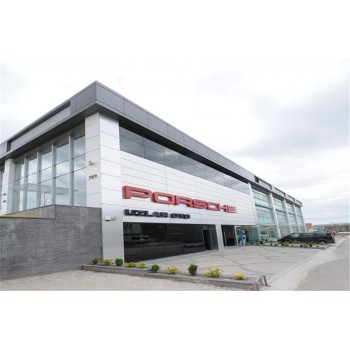 Bmw Showroom Cafe Projesi